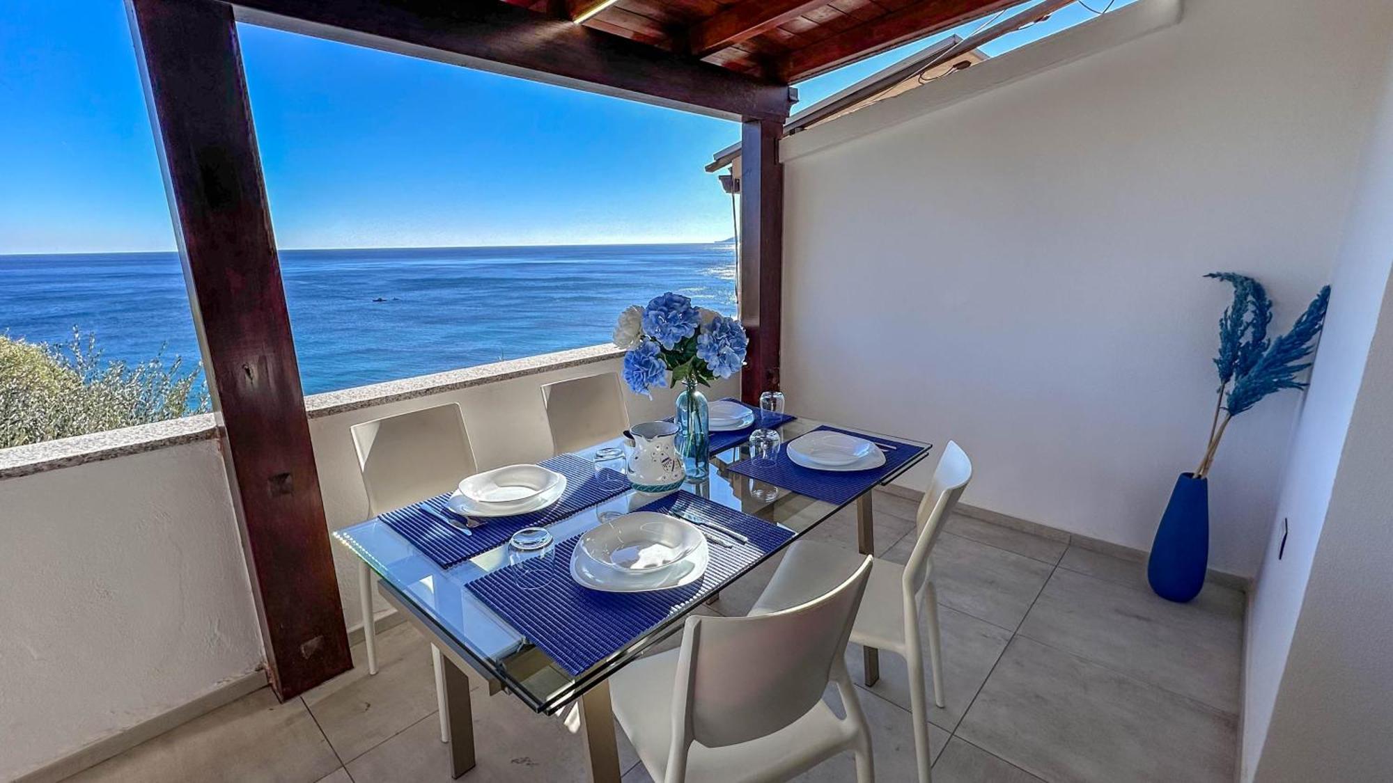 شقة Mama House Con Vista Mare كالا غونوني المظهر الخارجي الصورة